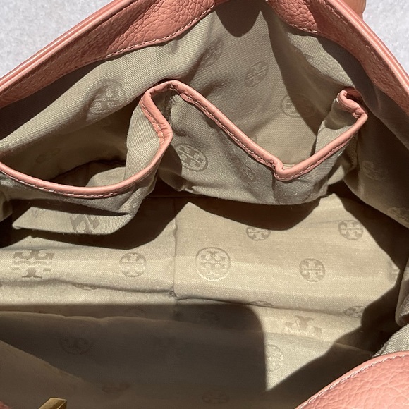 Tory Burch Marion Crossbody/Shoulder soft Italian leather Pink NWOT - Picture 4 of 10